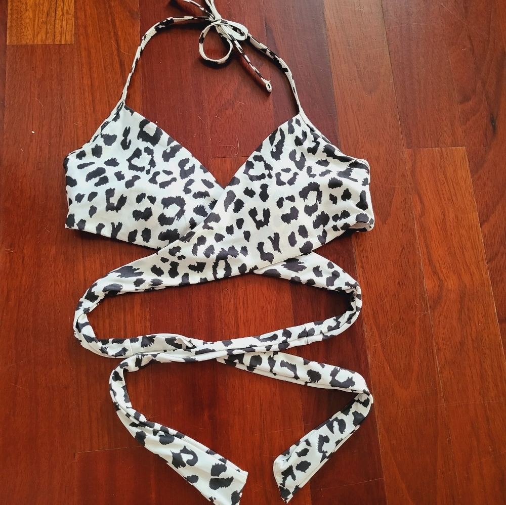 Aeire leopard swim top